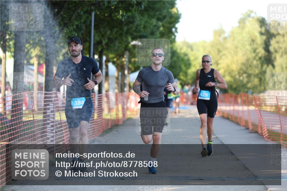 07.09.2025 - 19. Norderstedt Triathlon Michael Strokosch http://msf.ph/oto/8778508 07.09.2025 16:58:29 Laufen 384, 429, 1558 meine-sportfotos.de