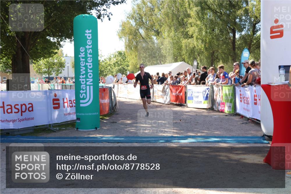 07.09.2025 - 19. Norderstedt Triathlon Zöllner http://msf.ph/oto/8778528 07.09.2025 12:30:18 Ziel 1357 meine-sportfotos.de