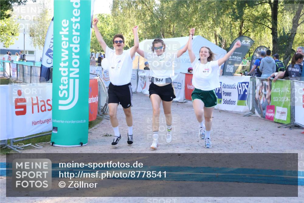 07.09.2025 - 19. Norderstedt Triathlon Zöllner http://msf.ph/oto/8778541 07.09.2025 17:22:34 Ziel 937 meine-sportfotos.de