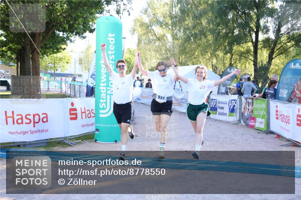 07.09.2025 - 19. Norderstedt Triathlon Zöllner http://msf.ph/oto/8778550 07.09.2025 17:22:34 Ziel 937 meine-sportfotos.de
