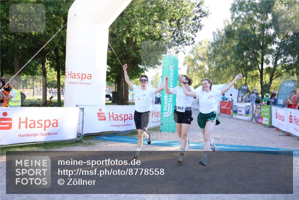 07.09.2025 - 19. Norderstedt Triathlon Zöllner http://msf.ph/oto/8778558 07.09.2025 17:22:35 Ziel 937 meine-sportfotos.de