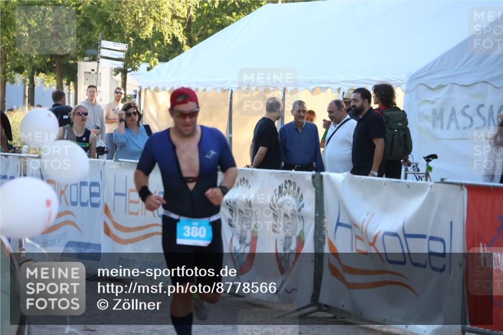 07.09.2025 - 19. Norderstedt Triathlon Zöllner http://msf.ph/oto/8778566 07.09.2025 17:23:47 Ziel 380 meine-sportfotos.de