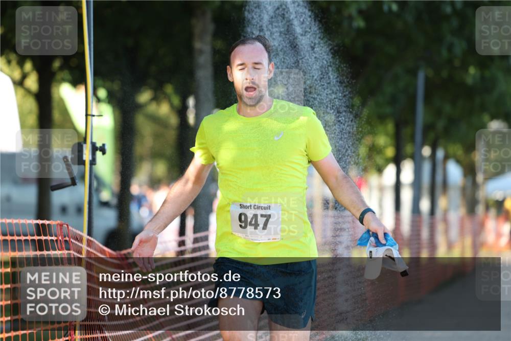 07.09.2025 - 19. Norderstedt Triathlon Michael Strokosch http://msf.ph/oto/8778573 07.09.2025 16:58:41 Laufen 947, 1558, 1560 meine-sportfotos.de