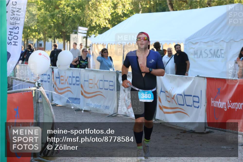 07.09.2025 - 19. Norderstedt Triathlon Zöllner http://msf.ph/oto/8778584 07.09.2025 17:23:48 Ziel 380 meine-sportfotos.de