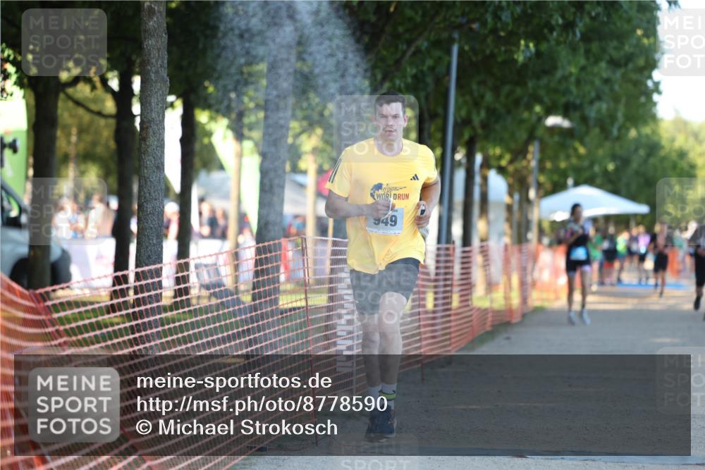 07.09.2025 - 19. Norderstedt Triathlon Michael Strokosch http://msf.ph/oto/8778590 07.09.2025 16:58:52 Laufen 945 meine-sportfotos.de