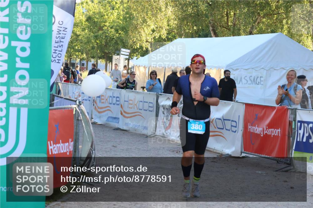 07.09.2025 - 19. Norderstedt Triathlon Zöllner http://msf.ph/oto/8778591 07.09.2025 17:23:49 Ziel 380 meine-sportfotos.de