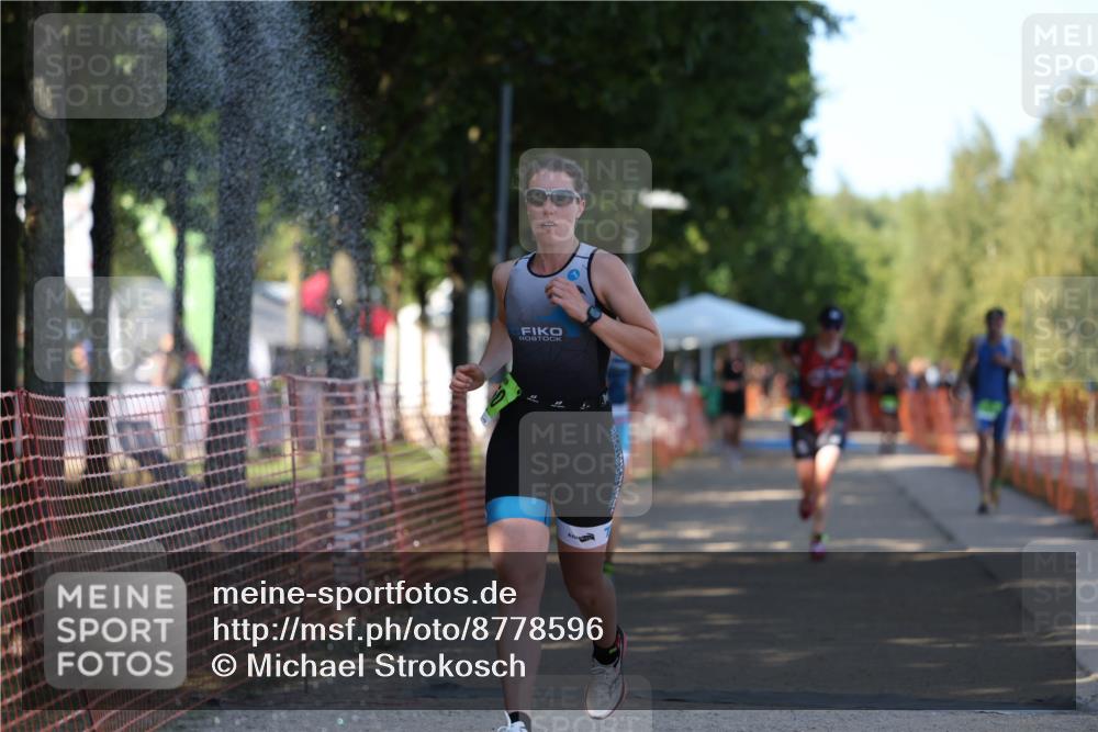 07.09.2025 - 19. Norderstedt Triathlon Michael Strokosch http://msf.ph/oto/8778596 07.09.2025 15:55:23 Laufen 439, 443, 450, 1510 meine-sportfotos.de