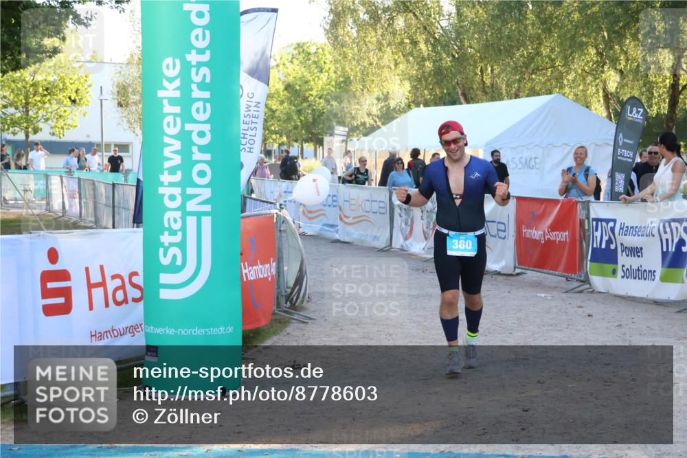 07.09.2025 - 19. Norderstedt Triathlon Zöllner http://msf.ph/oto/8778603 07.09.2025 17:23:50 Ziel 380 meine-sportfotos.de