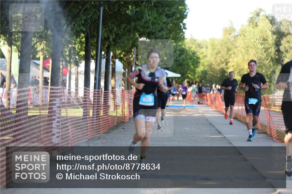 07.09.2025 - 19. Norderstedt Triathlon Michael Strokosch http://msf.ph/oto/8778634 07.09.2025 16:58:59 Laufen 401, 866, 926, 945 meine-sportfotos.de