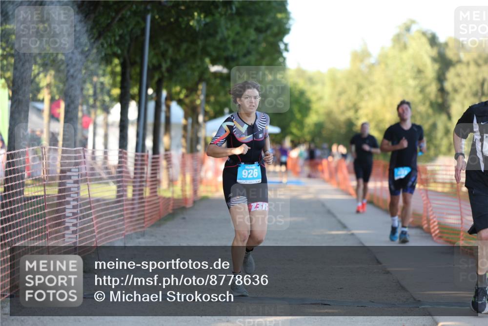 07.09.2025 - 19. Norderstedt Triathlon Michael Strokosch http://msf.ph/oto/8778636 07.09.2025 16:59:00 Laufen 401, 866, 926, 945, 1413 meine-sportfotos.de