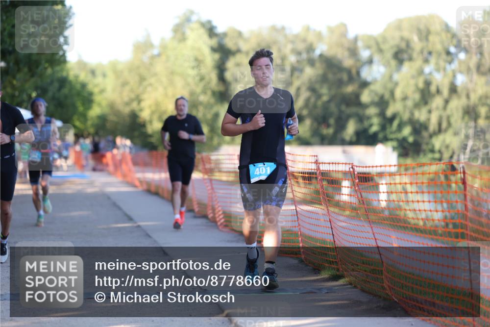 07.09.2025 - 19. Norderstedt Triathlon Michael Strokosch http://msf.ph/oto/8778660 07.09.2025 16:59:03 Laufen 401, 866, 926, 945, 1413 meine-sportfotos.de