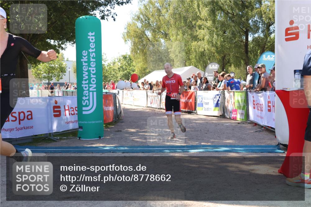 07.09.2025 - 19. Norderstedt Triathlon Zöllner http://msf.ph/oto/8778662 07.09.2025 12:31:21 Ziel 1320, 1372 meine-sportfotos.de