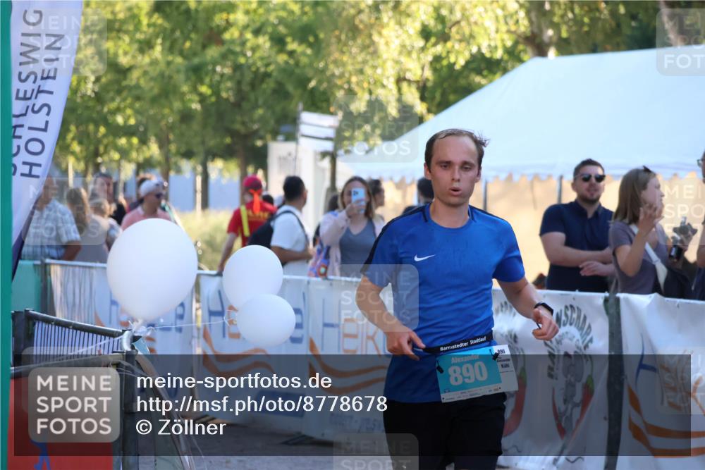 07.09.2025 - 19. Norderstedt Triathlon Zöllner http://msf.ph/oto/8778678 07.09.2025 17:24:34 Ziel 890 meine-sportfotos.de
