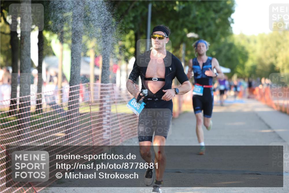 07.09.2025 - 19. Norderstedt Triathlon Michael Strokosch http://msf.ph/oto/8778681 07.09.2025 16:59:05 Laufen 401, 866, 926, 1413 meine-sportfotos.de