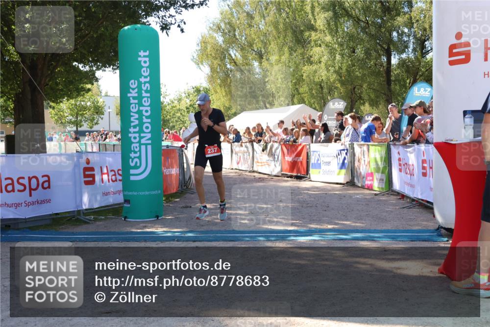 07.09.2025 - 19. Norderstedt Triathlon Zöllner http://msf.ph/oto/8778683 07.09.2025 12:31:44 Ziel 237 meine-sportfotos.de