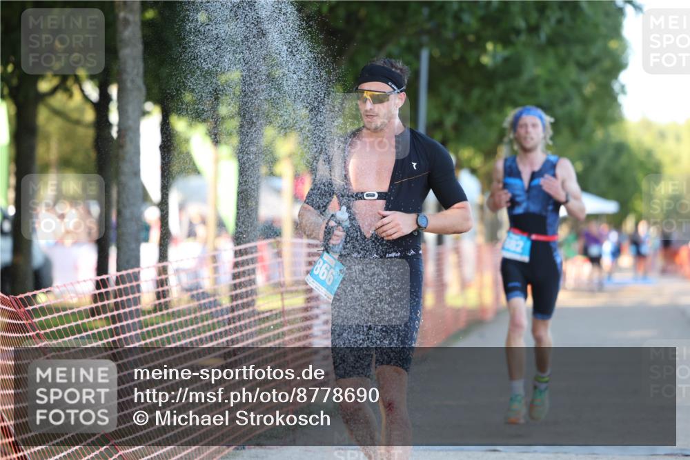 07.09.2025 - 19. Norderstedt Triathlon Michael Strokosch http://msf.ph/oto/8778690 07.09.2025 16:59:06 Laufen 401, 866, 1413 meine-sportfotos.de