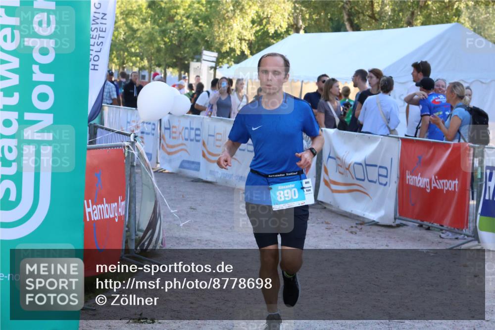 07.09.2025 - 19. Norderstedt Triathlon Zöllner http://msf.ph/oto/8778698 07.09.2025 17:24:35 Ziel 890 meine-sportfotos.de