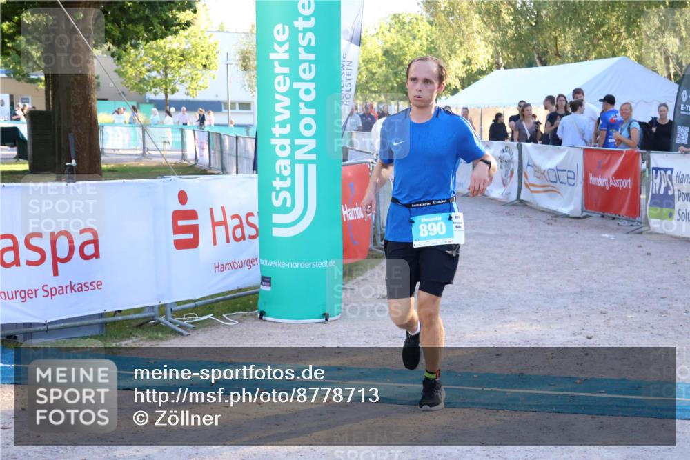 07.09.2025 - 19. Norderstedt Triathlon Zöllner http://msf.ph/oto/8778713 07.09.2025 17:24:36 Ziel 890 meine-sportfotos.de