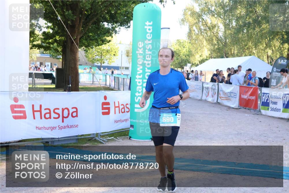 07.09.2025 - 19. Norderstedt Triathlon Zöllner http://msf.ph/oto/8778720 07.09.2025 17:24:37 Ziel 890 meine-sportfotos.de