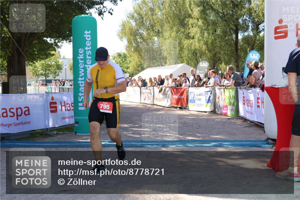 07.09.2025 - 19. Norderstedt Triathlon Zöllner http://msf.ph/oto/8778721 07.09.2025 12:32:20 Ziel 795 meine-sportfotos.de