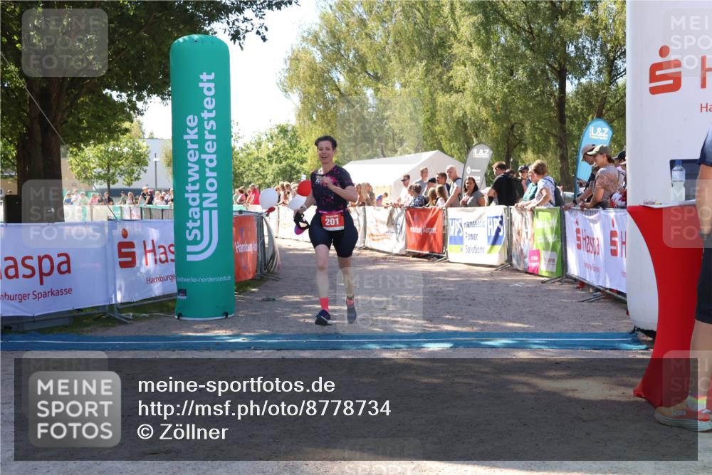 07.09.2025 - 19. Norderstedt Triathlon Zöllner http://msf.ph/oto/8778734 07.09.2025 12:32:38 Ziel 201 meine-sportfotos.de