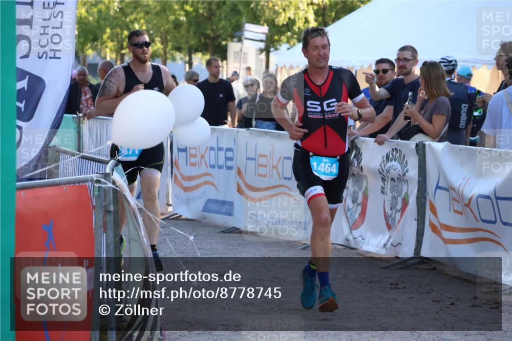07.09.2025 - 19. Norderstedt Triathlon Zöllner http://msf.ph/oto/8778745 07.09.2025 17:25:58 Ziel 871, 1464 meine-sportfotos.de