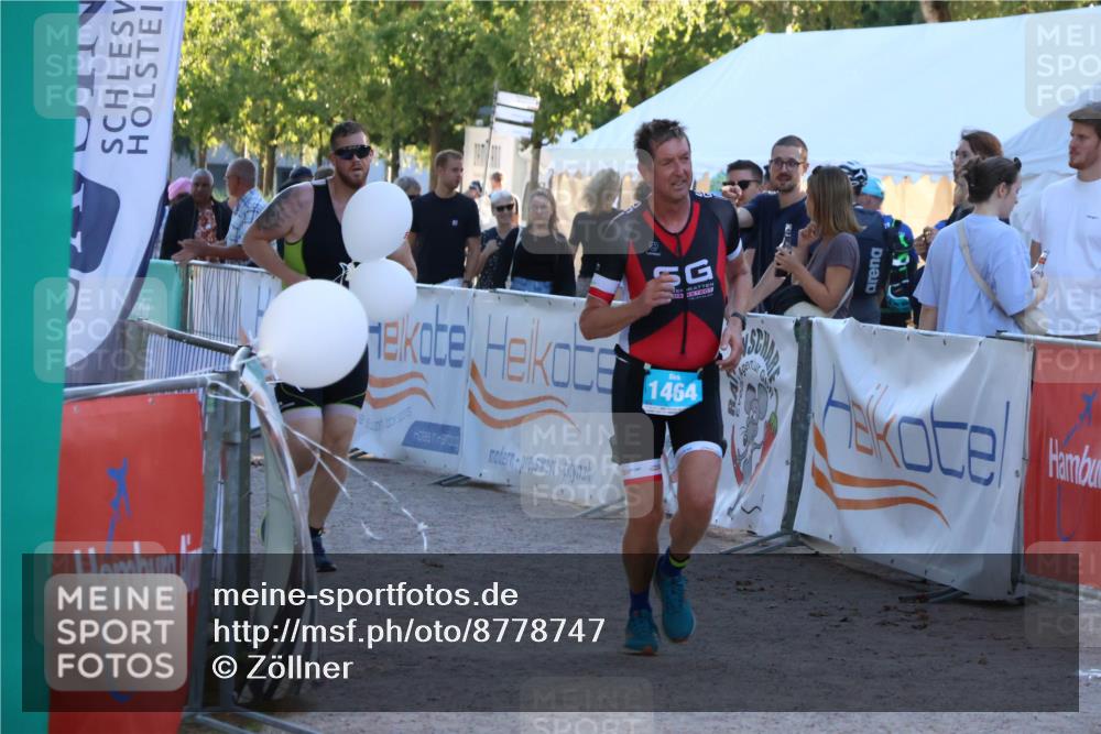07.09.2025 - 19. Norderstedt Triathlon Zöllner http://msf.ph/oto/8778747 07.09.2025 17:25:59 Ziel 871, 1464 meine-sportfotos.de