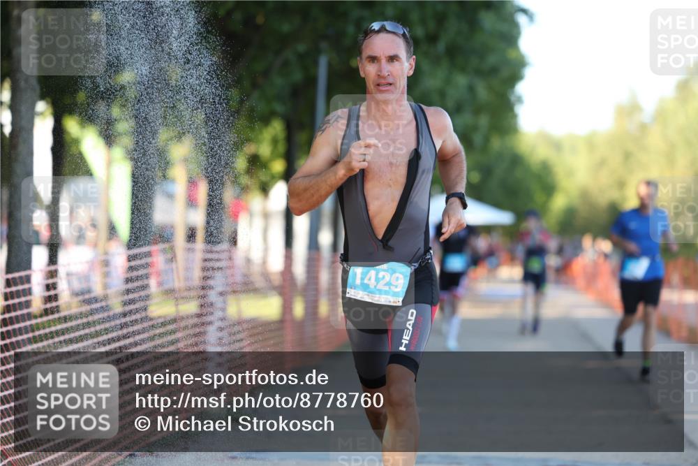 07.09.2025 - 19. Norderstedt Triathlon Michael Strokosch http://msf.ph/oto/8778760 07.09.2025 16:59:24 Laufen 890, 1045, 1568 meine-sportfotos.de