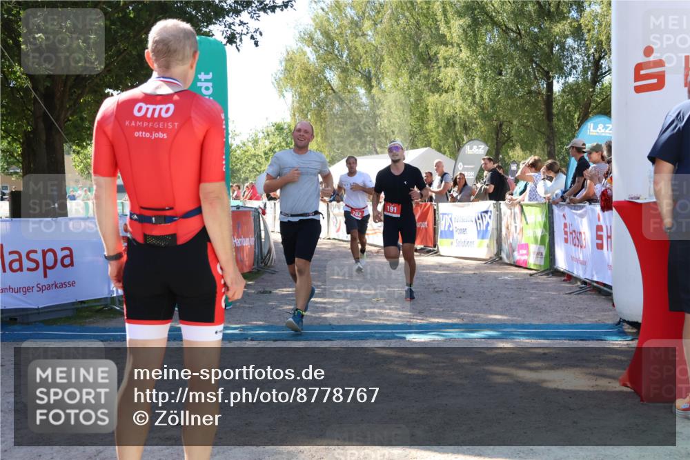 07.09.2025 - 19. Norderstedt Triathlon Zöllner http://msf.ph/oto/8778767 07.09.2025 12:33:44 Ziel 191, 782, 801, 1223 meine-sportfotos.de