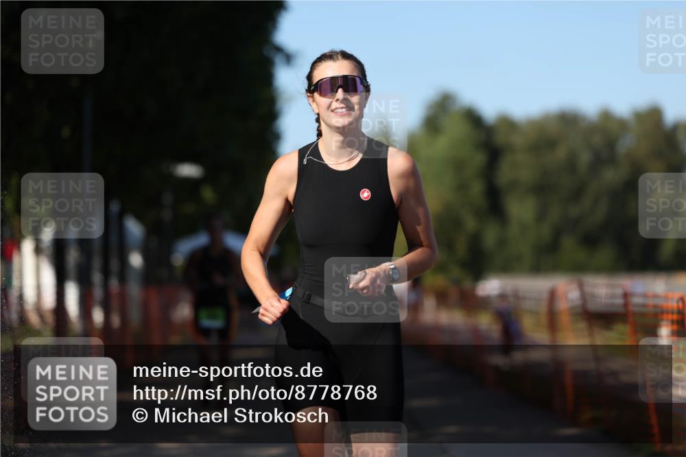 07.09.2025 - 19. Norderstedt Triathlon Michael Strokosch http://msf.ph/oto/8778768 07.09.2025 15:55:37 Laufen 458, 1453 meine-sportfotos.de