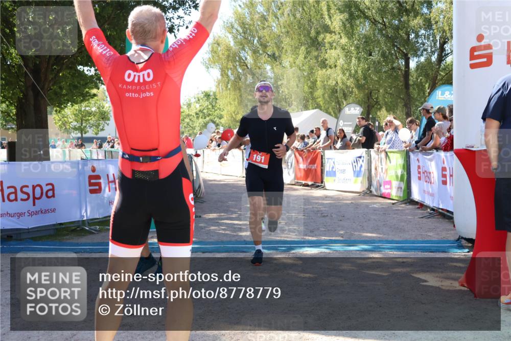07.09.2025 - 19. Norderstedt Triathlon Zöllner http://msf.ph/oto/8778779 07.09.2025 12:33:45 Ziel 191, 782, 801, 1223, 1265 meine-sportfotos.de
