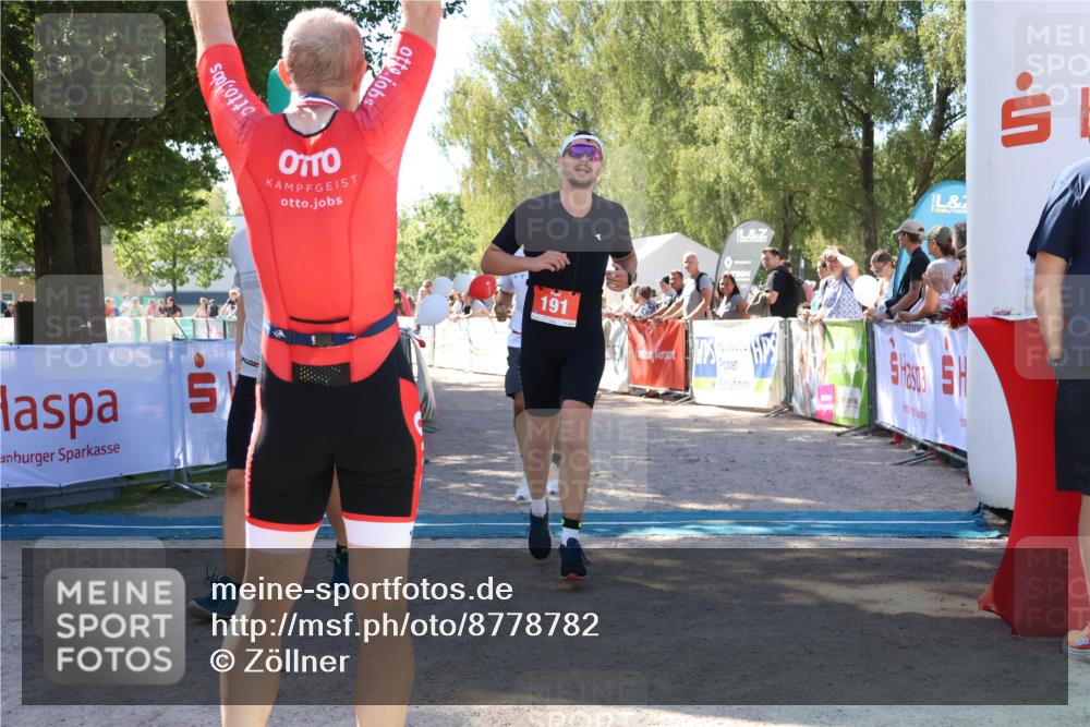07.09.2025 - 19. Norderstedt Triathlon Zöllner http://msf.ph/oto/8778782 07.09.2025 12:33:46 Ziel 191, 782, 801, 1223, 1265 meine-sportfotos.de