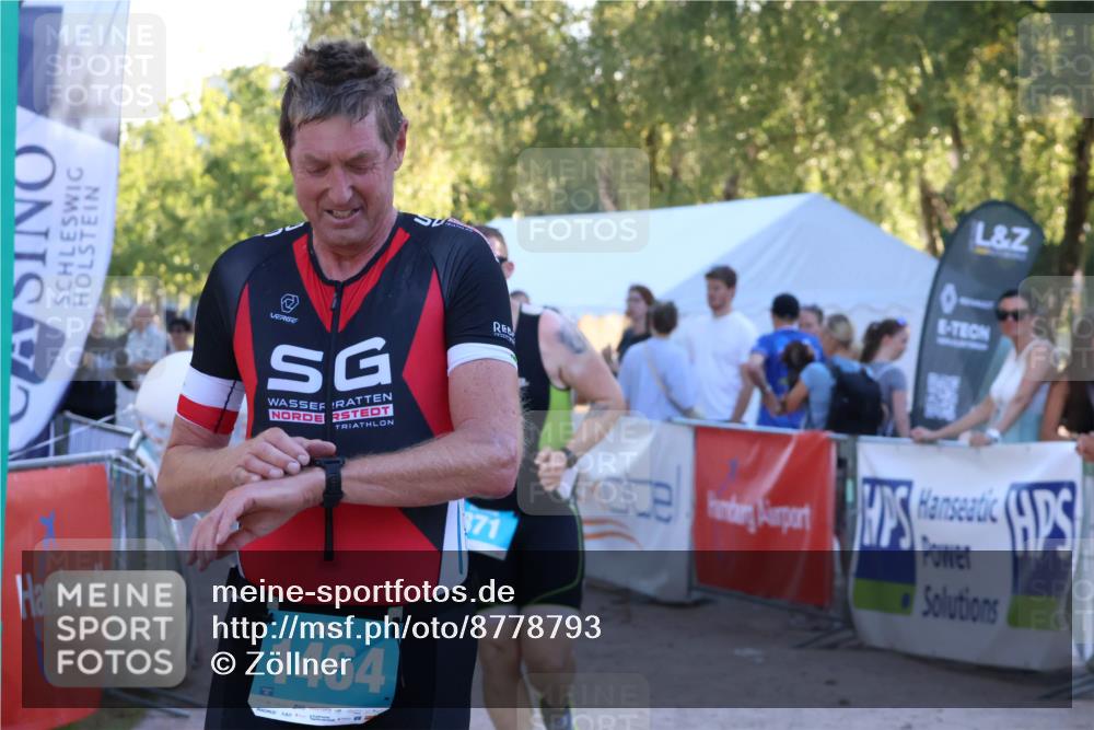 07.09.2025 - 19. Norderstedt Triathlon Zöllner http://msf.ph/oto/8778793 07.09.2025 17:26:02 Ziel 871, 1464 meine-sportfotos.de
