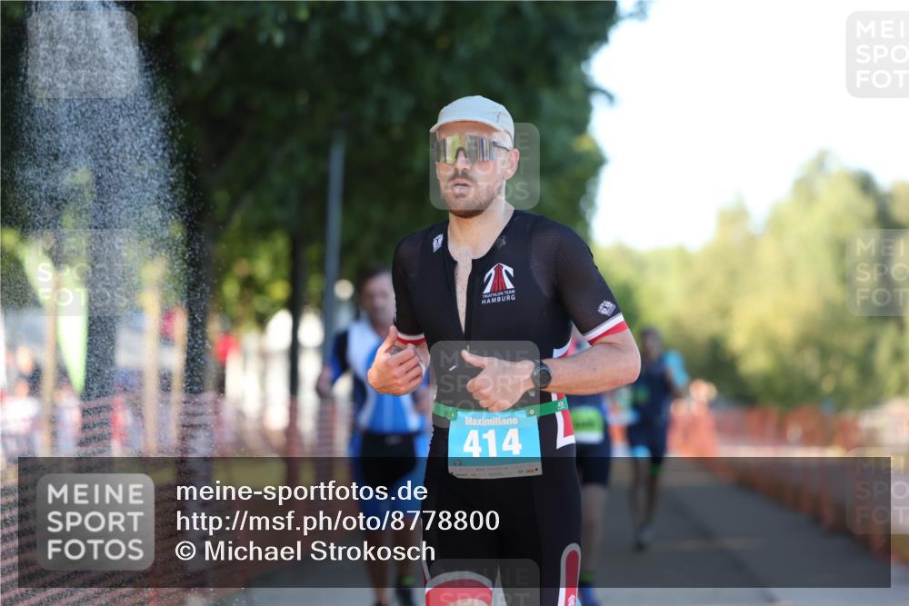 07.09.2025 - 19. Norderstedt Triathlon Michael Strokosch http://msf.ph/oto/8778800 07.09.2025 16:59:29 Laufen 890, 923, 1045, 1568 meine-sportfotos.de