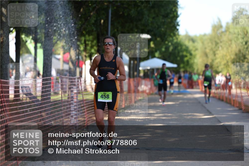 07.09.2025 - 19. Norderstedt Triathlon Michael Strokosch http://msf.ph/oto/8778806 07.09.2025 15:55:39 Laufen 458, 1453 meine-sportfotos.de