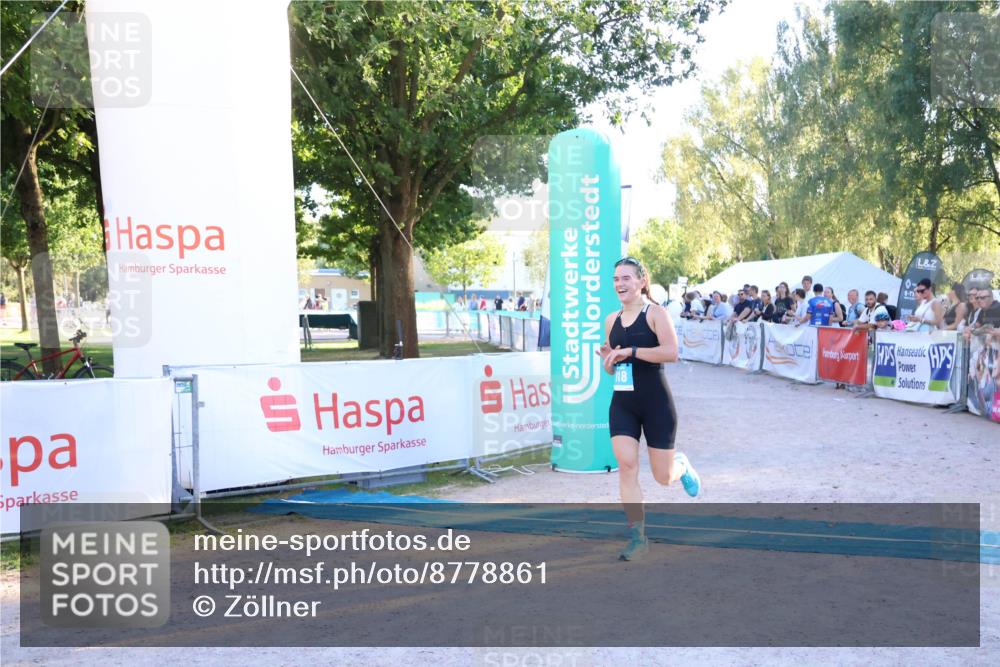 07.09.2025 - 19. Norderstedt Triathlon Zöllner http://msf.ph/oto/8778861 07.09.2025 17:27:18 Ziel 918 meine-sportfotos.de