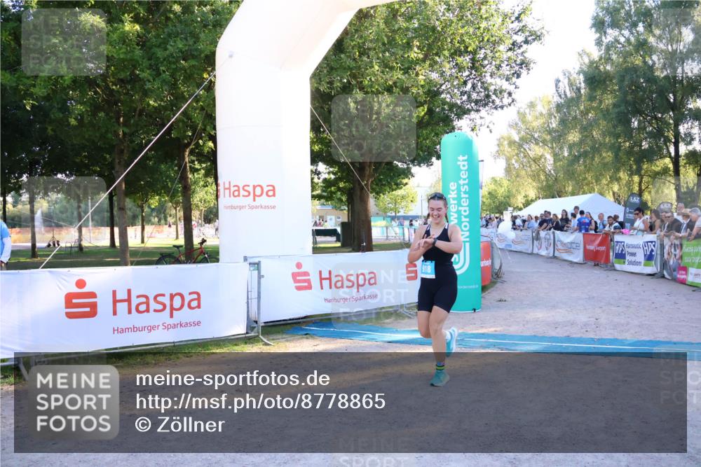 07.09.2025 - 19. Norderstedt Triathlon Zöllner http://msf.ph/oto/8778865 07.09.2025 17:27:18 Ziel 918 meine-sportfotos.de