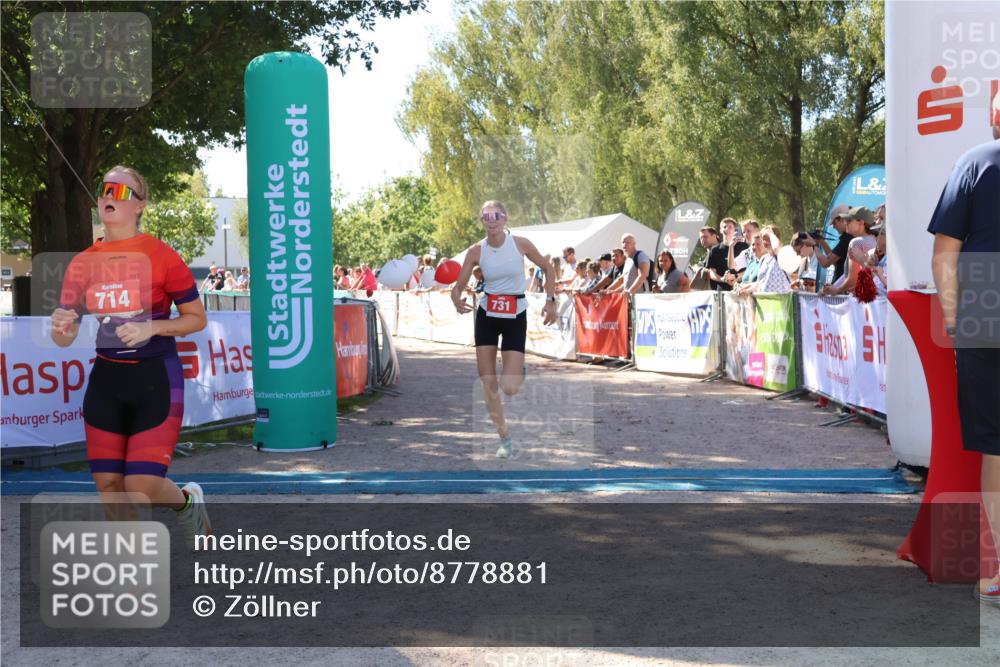 07.09.2025 - 19. Norderstedt Triathlon Zöllner http://msf.ph/oto/8778881 07.09.2025 12:33:59 Ziel 714, 731 meine-sportfotos.de