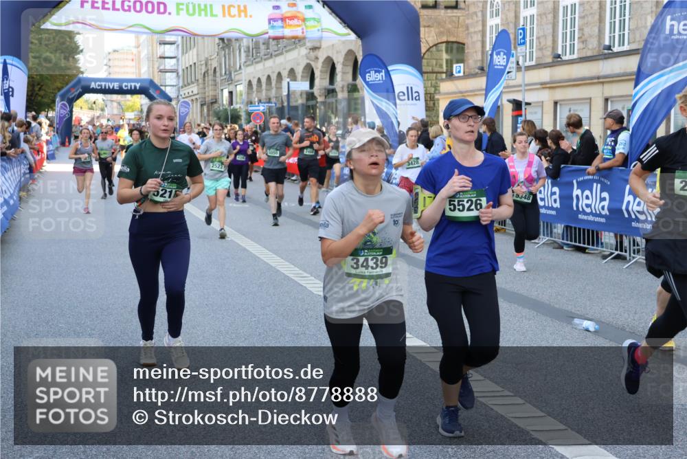 07.09.2025 - BARMER Alsterlauf Strokosch-Dieckow http://msf.ph/oto/8778888 07.09.2025 10:06:42 Ziel 2260, 2263, 2806, 2959, 2994, 3319, 3391, 3576, 3729, 3730, 3807, 3878, 3998, 4089, 4090, 4153, 4263, 4466, 4503, 4710, 4711, 4715, 4736, 4934, 5113, 5198, 5200, 5333, 5361, 5364, 5365, 5833, 6057, 6063, 6268, 6278, 8157, 8205, 8363 meine-sportfotos.de