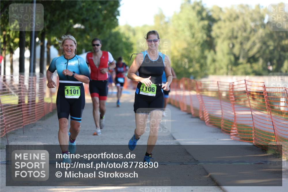 07.09.2025 - 19. Norderstedt Triathlon Michael Strokosch http://msf.ph/oto/8778890 07.09.2025 16:59:58 Laufen 894, 1101, 1106, 1423 meine-sportfotos.de