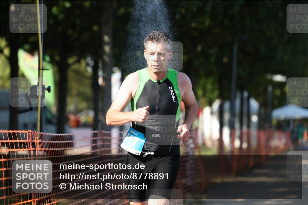 07.09.2025 - 19. Norderstedt Triathlon Michael Strokosch http://msf.ph/oto/8778891 07.09.2025 15:55:47 Laufen 474 meine-sportfotos.de