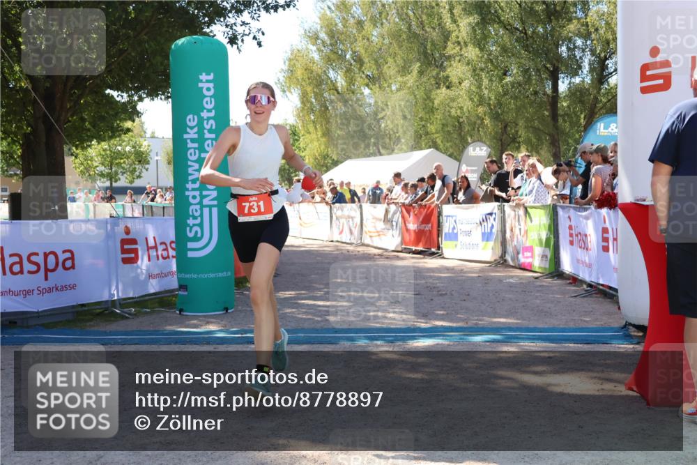 07.09.2025 - 19. Norderstedt Triathlon Zöllner http://msf.ph/oto/8778897 07.09.2025 12:34:00 Ziel 714, 731 meine-sportfotos.de