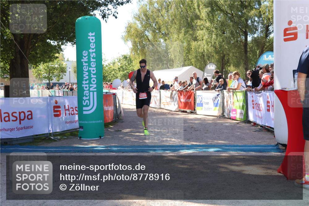 07.09.2025 - 19. Norderstedt Triathlon Zöllner http://msf.ph/oto/8778916 07.09.2025 12:34:20 Ziel 1225 meine-sportfotos.de