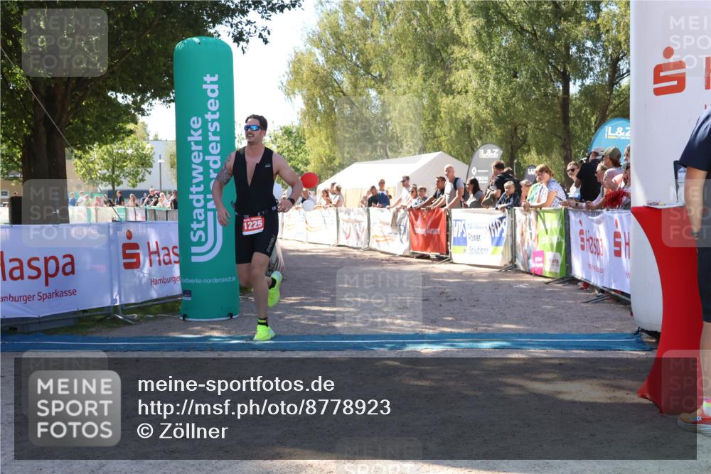 07.09.2025 - 19. Norderstedt Triathlon Zöllner http://msf.ph/oto/8778923 07.09.2025 12:34:20 Ziel 1225 meine-sportfotos.de