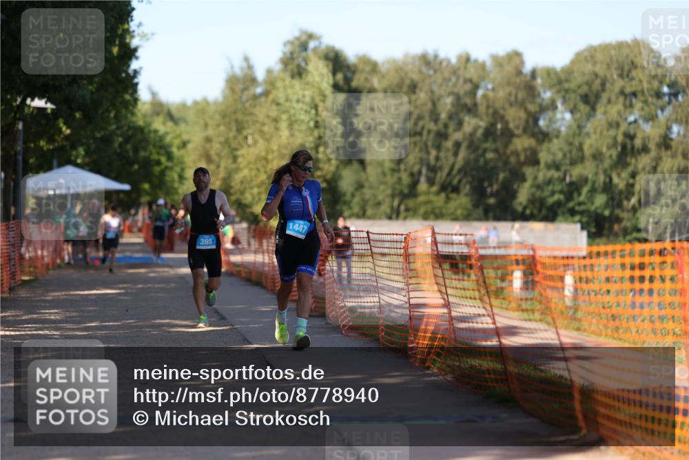 07.09.2025 - 19. Norderstedt Triathlon Michael Strokosch http://msf.ph/oto/8778940 07.09.2025 15:55:56 Laufen 395, 1447 meine-sportfotos.de