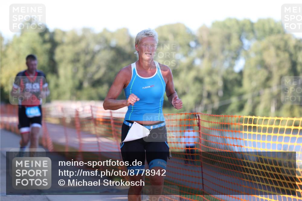 07.09.2025 - 19. Norderstedt Triathlon Michael Strokosch http://msf.ph/oto/8778942 07.09.2025 17:00:05 Laufen 412, 894, 1423, 1464 meine-sportfotos.de