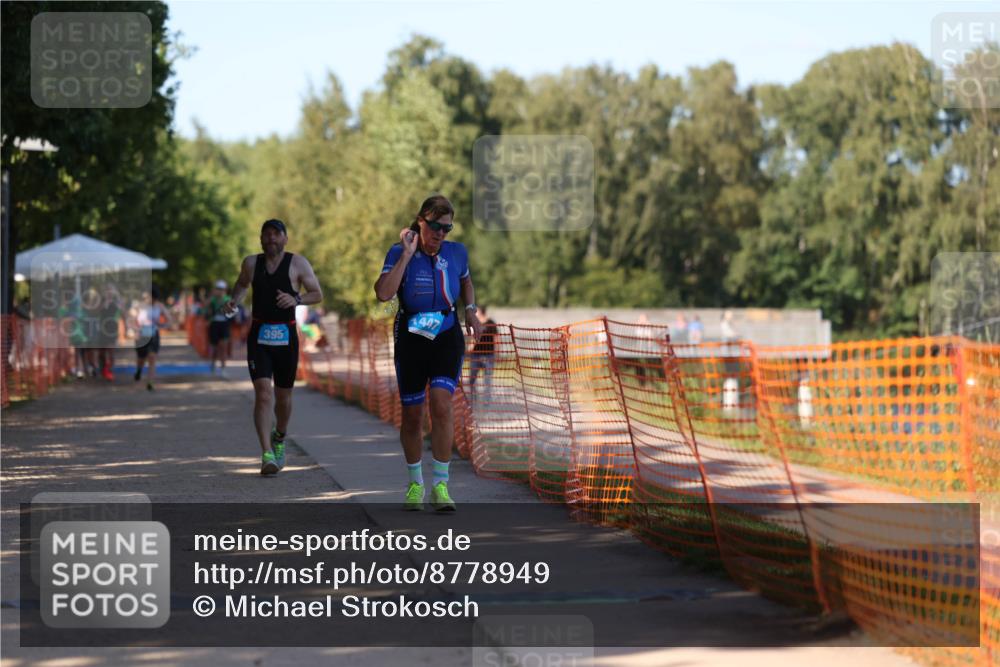 07.09.2025 - 19. Norderstedt Triathlon Michael Strokosch http://msf.ph/oto/8778949 07.09.2025 15:55:56 Laufen 395, 1447 meine-sportfotos.de