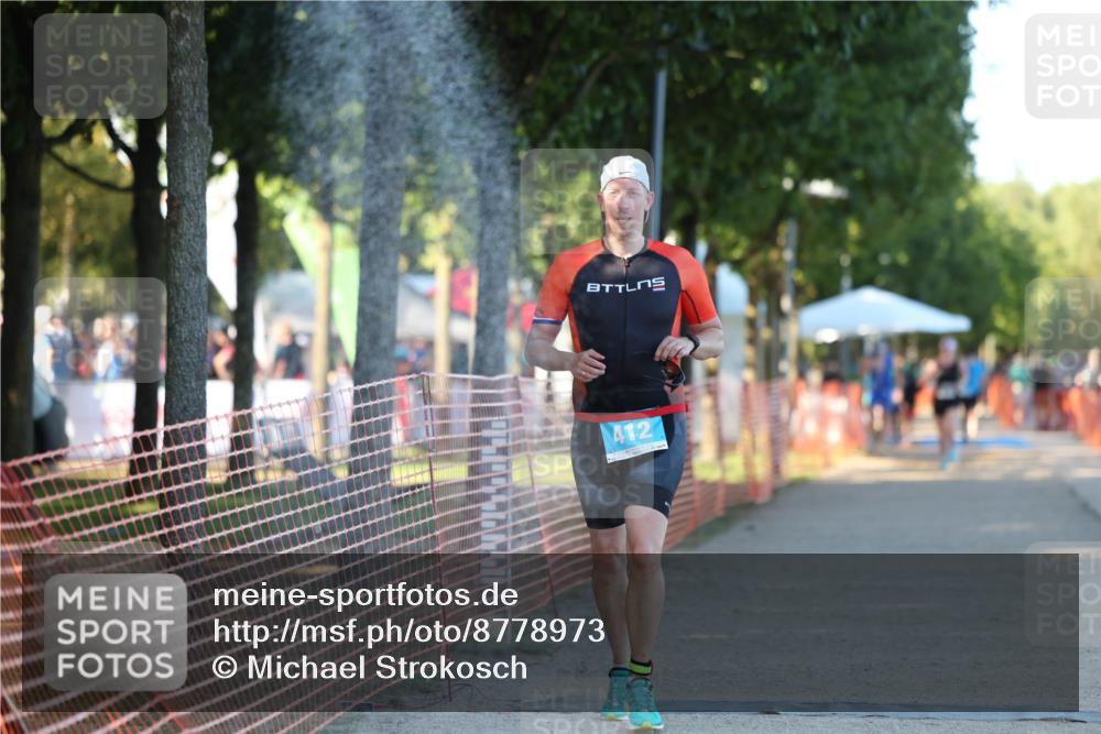 07.09.2025 - 19. Norderstedt Triathlon Michael Strokosch http://msf.ph/oto/8778973 07.09.2025 17:00:09 Laufen 412, 1423, 1464 meine-sportfotos.de