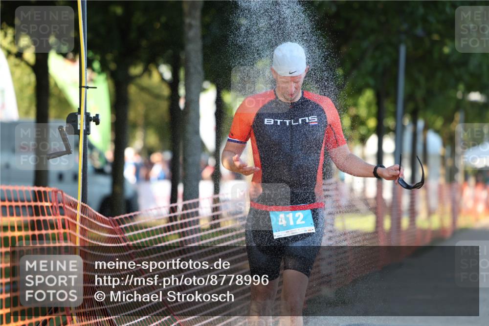 07.09.2025 - 19. Norderstedt Triathlon Michael Strokosch http://msf.ph/oto/8778996 07.09.2025 17:00:10 Laufen 412, 1464 meine-sportfotos.de