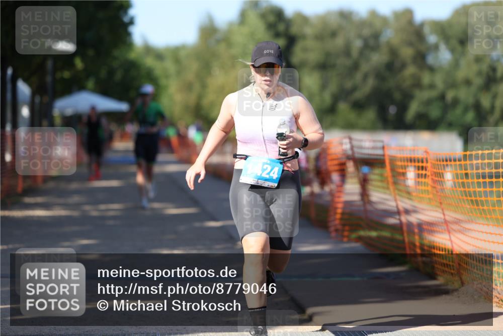 07.09.2025 - 19. Norderstedt Triathlon Michael Strokosch http://msf.ph/oto/8779046 07.09.2025 15:56:09 Laufen 1424, 1491 meine-sportfotos.de